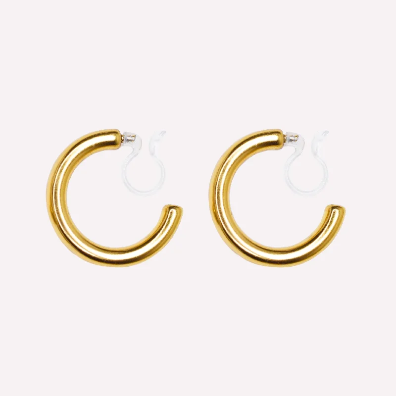 HOLLOW CHUNKY MEDIUM HOOP CLIP-ON EARRINGS IN GOLD