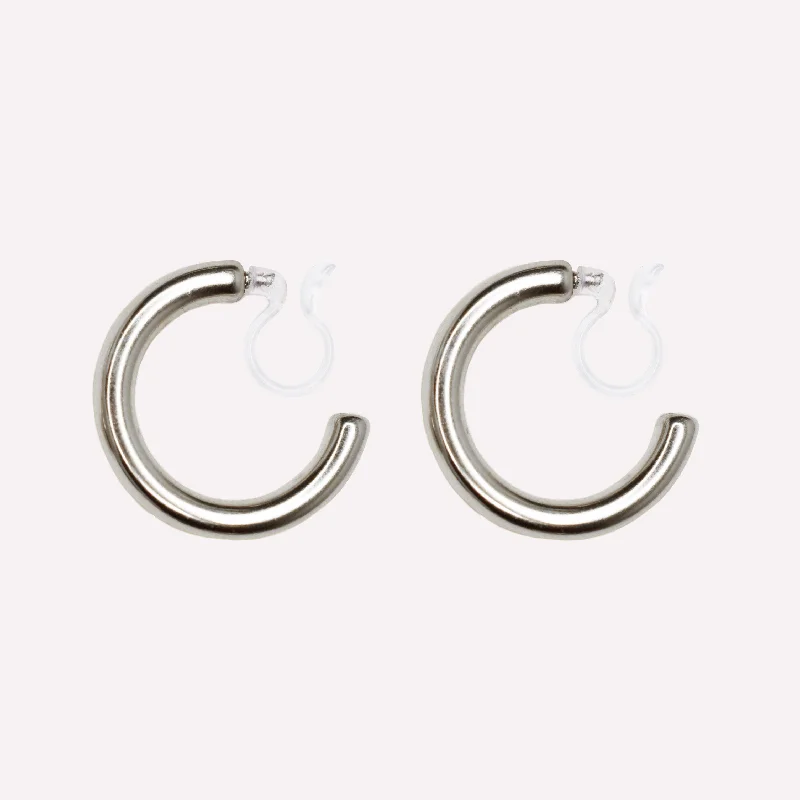 HOLLOW CHUNKY MEDIUM HOOP CLIP-ON EARRINGS IN SILVER