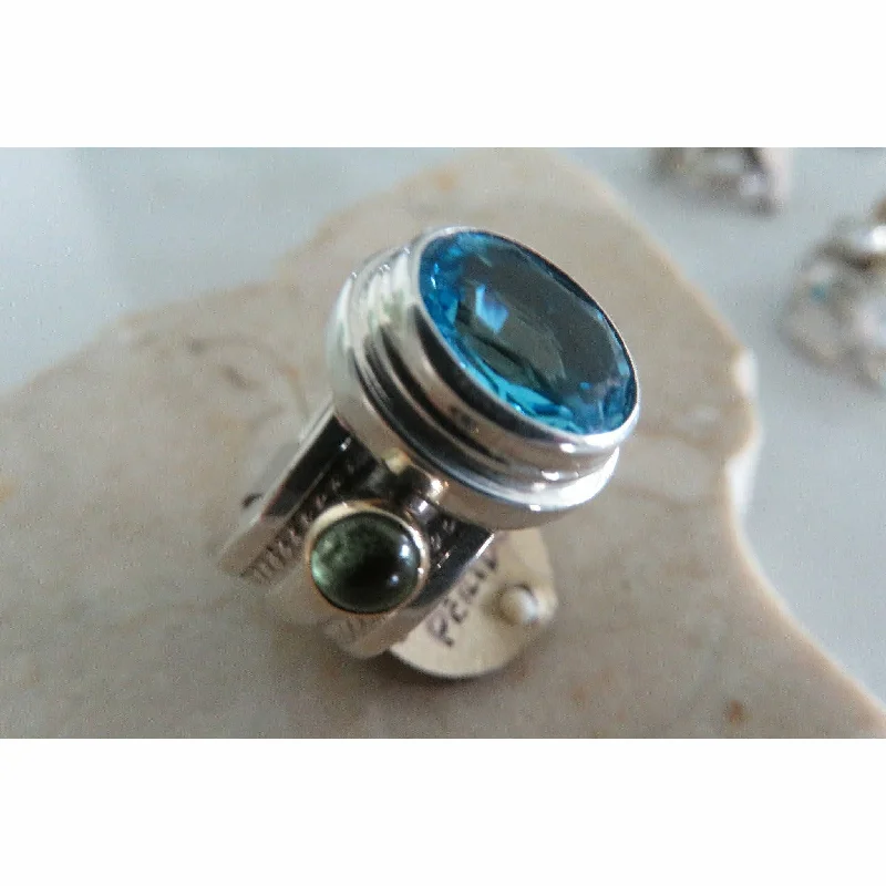 Don't Miss Out On Bestselling Jewelry At Special Prices REVE Jewelry Wide Band Shiny Blue Topaz Ring