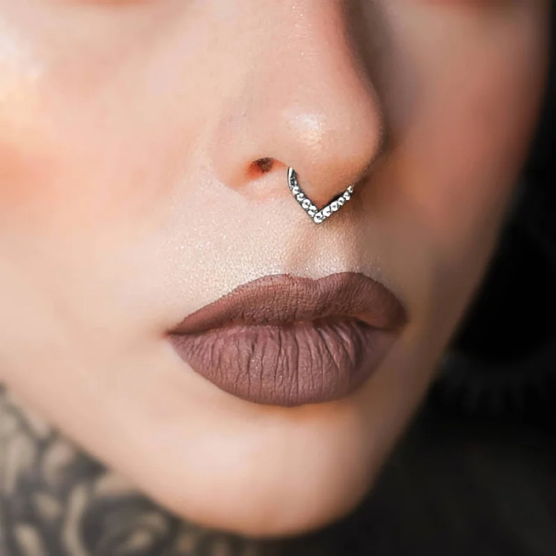 Discounted Jewelry For A Glamorous Look Talia Teardrop Clicker